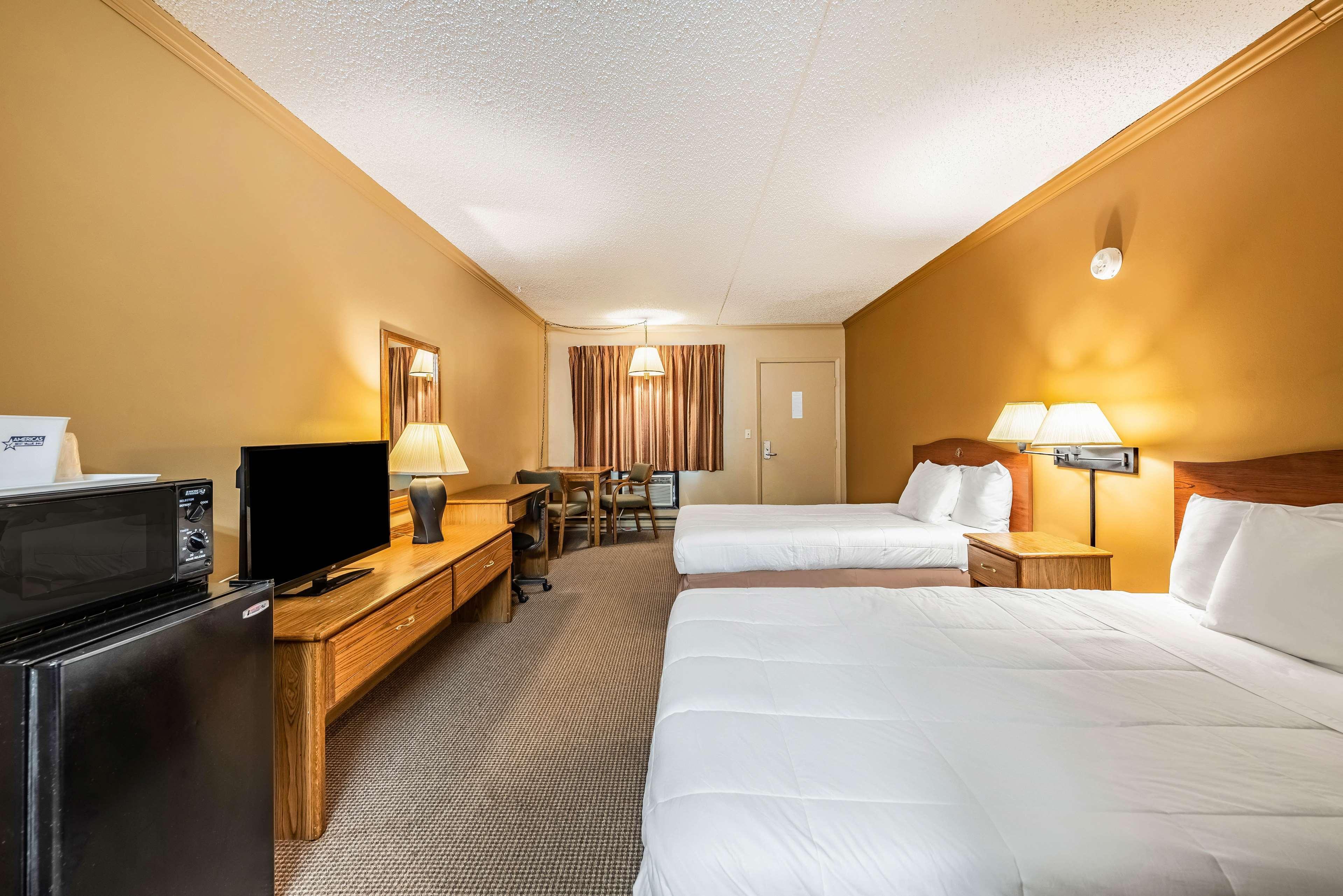 Americas Best Value Inn St. Marys Eksteriør bilde